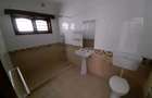 3 Bed Apartment with En Suite at Links Road - 11
