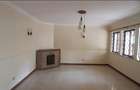 5 Bed Townhouse with En Suite in Lavington - 2