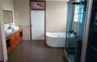5 Bed House with En Suite in Runda - 2