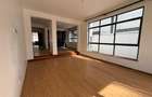 5 Bed Townhouse with En Suite in Lavington - 14