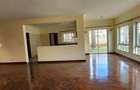 5 Bed House with En Suite in Lavington - 7