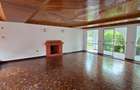 5 Bed House with En Suite in Runda - 10