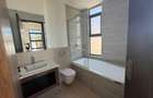 4 Bed Townhouse with En Suite in Ridgeways - 19