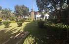 6 Bed House with En Suite in Runda - 19
