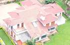 4 Bed House with En Suite at Lavington - 2