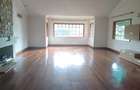 5 Bed Townhouse with Swimming Pool in Runda - 3