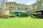 4 Bed Townhouse with En Suite at Riverside Drive - 2