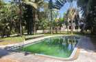 5 Bed House with En Suite at Garden Estate - 1