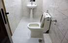4 Bed Apartment with En Suite in Parklands - 6