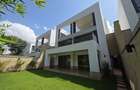 5 Bed Townhouse with En Suite in Kyuna - 2