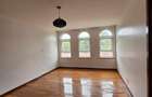 5 Bed Townhouse with En Suite in Lavington - 18
