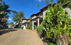 4 Bed Townhouse with En Suite at Peponi Road - 4