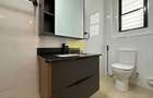 2 Bed Apartment in Ridgeways - 14