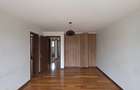 5 Bed Townhouse with En Suite in Lavington - 19