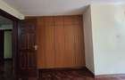 5 Bed House with En Suite in Lavington - 12