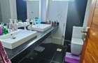 Serviced 4 Bed Apartment with En Suite at Parklands - 12