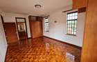 4 Bed Townhouse with En Suite at Lavington - 3