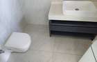 3 Bed Apartment with En Suite at Central - 12