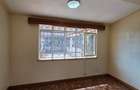 6 Bed House with En Suite in Nyari - 17