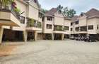 5 Bed Townhouse with En Suite in Lavington - 2