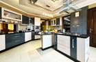4 Bed Apartment in Parklands - 17