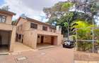 5 Bed Townhouse with En Suite at Lavington - 3