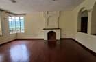 5 Bed House with En Suite in Runda - 16