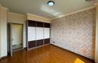 3 Bed Apartment with En Suite at Dennis Pritt Road - 8