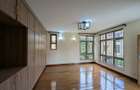 5 Bed Townhouse with En Suite in Lavington - 9