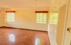 5 Bed House with En Suite at Flem Tree - 20