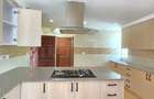 5 Bed House with En Suite in Spring Valley - 7