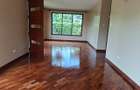 4 Bed Townhouse in Ridgeways - 10