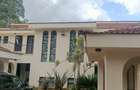 5 Bed Villa with En Suite in Spring Valley - 16