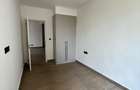 3 Bed Apartment with En Suite at Riverside Drive - 9