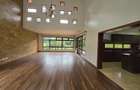 5 Bed Townhouse with En Suite in Runda - 9