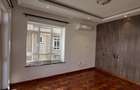 6 Bed Townhouse with En Suite in Lavington - 12