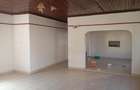 5 Bed House with En Suite at Mountain View - 2