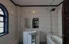 4 Bed Townhouse with En Suite at Riverside Drive - 2