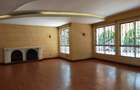 4 Bed House with En Suite in Nyari - 4