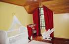 5 Bed House with En Suite at Lavington - 3