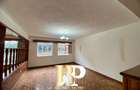 5 Bed House with En Suite in Nyari - 14