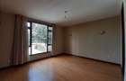 4 Bed Apartment with En Suite in Riverside - 16