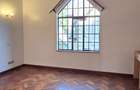 5 Bed Townhouse with En Suite at Lavington Mall - 12