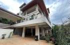 5 Bed House with En Suite at Kerarapon Drive - 2