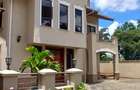 5 Bed Townhouse with En Suite at Lavington Green - 1