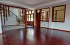 5 Bed House with En Suite in Lavington - 13