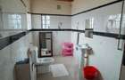 5 Bed House with En Suite at Ridgeways Lane - 13