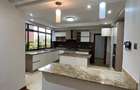 4 Bed Apartment with En Suite at Riverside Drive - 2