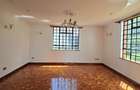 5 Bed House with En Suite in Runda - 9