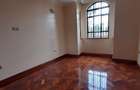 4 Bed House with En Suite in Lavington - 14